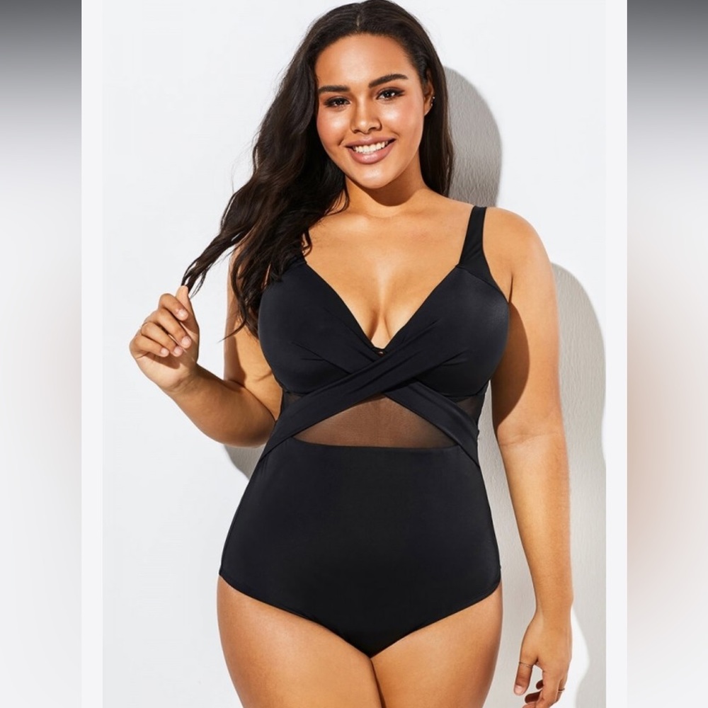 Black Cut Out Mesh Underwire one piece swimsuit